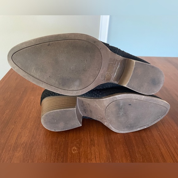 JustFab Black Booties Size 6 - Picture 7 of 9